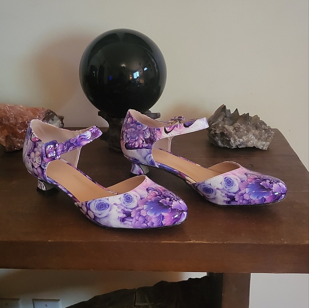 Unique Colorful Pumps with Low Kitten Heel